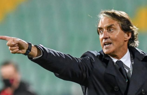 Italy coach Mancini calls for expanded Euro 2020 squads