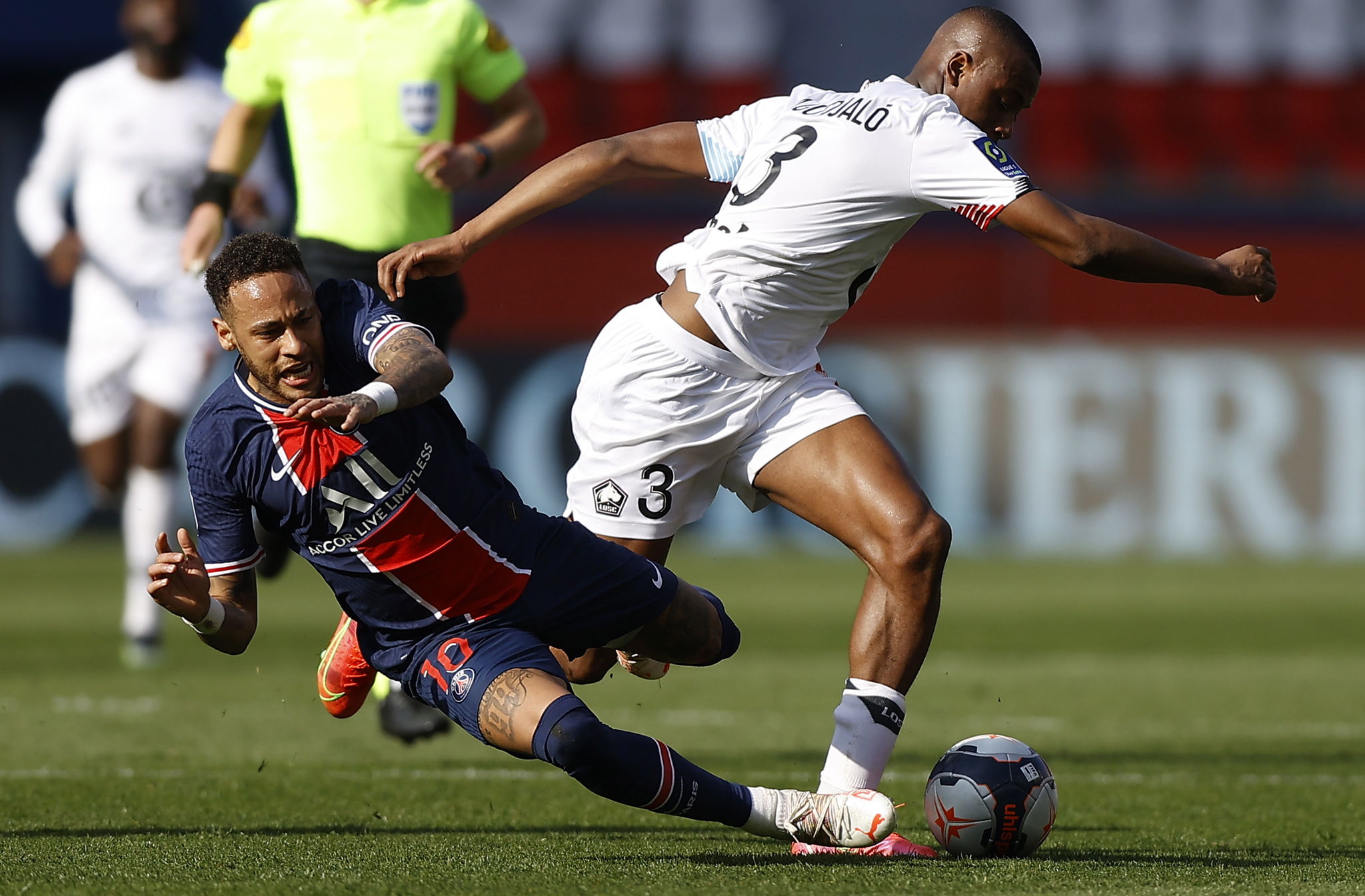 Ligue 1: Neymar Sent Off As Paris-Saint Germain Lose To Lille