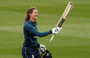 Cricket-Former England women's stumper Taylor signs up for The Hundred