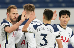 Kane double earns Spurs 2-2 draw at Everton