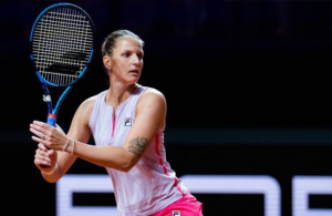 Pliskova fights back to set up clash with Barty in Stuttgart