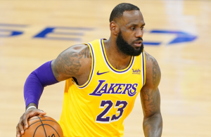 Lakers expect LeBron back in lineup vs. Knicks