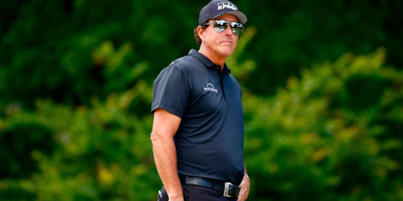 Diet and brain training help middle-aged Mickelson to major history