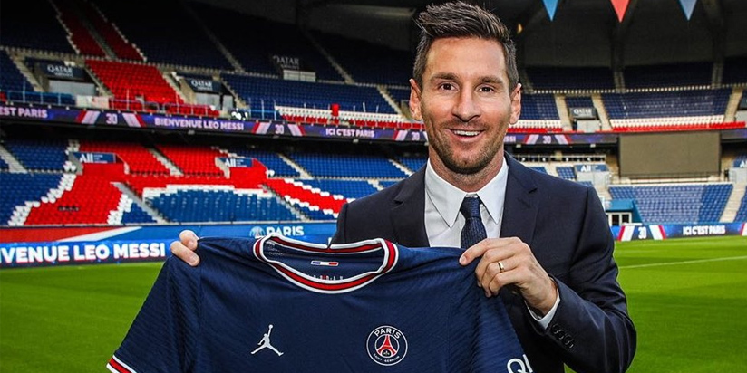 Lionel Messi joins Paris Saint-Germain on two-year deal after Barcelona exit