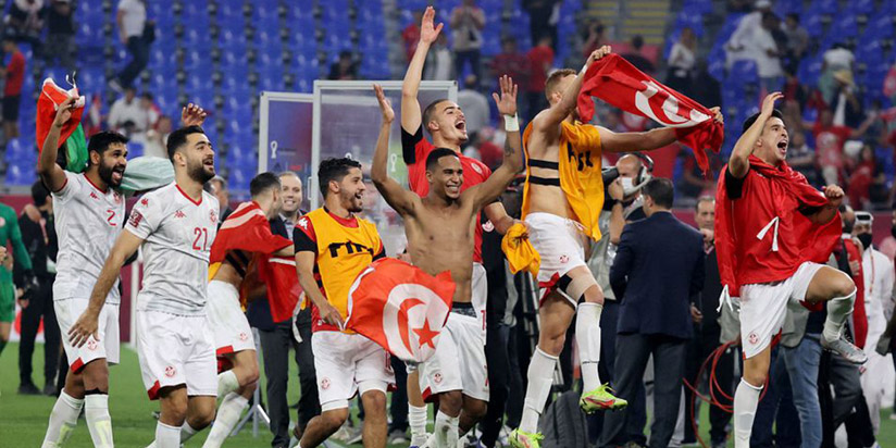 Last-gasp own goal sends Tunisia into Arab Cup final