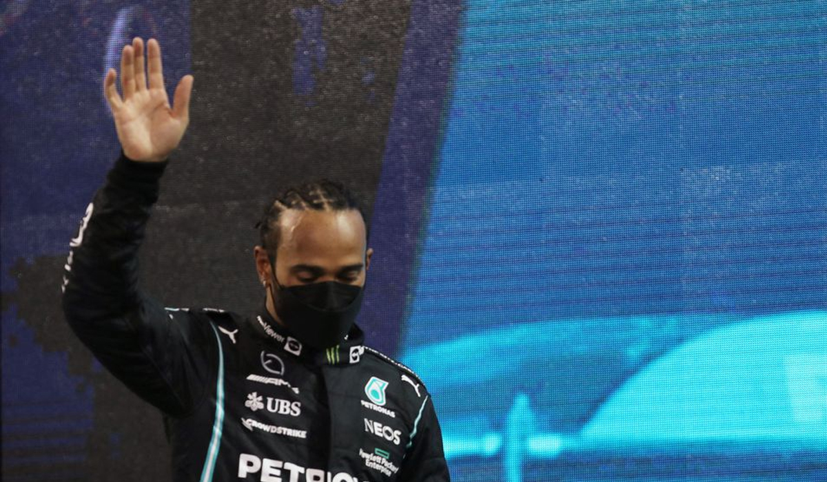 F1 should not assume Hamilton will stay, says McLaren boss