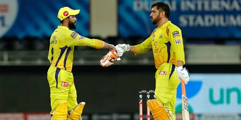 MS Dhoni and Ravindra Jadeja in action for CSK