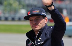 Verstappen holds off Sainz to win in Canada