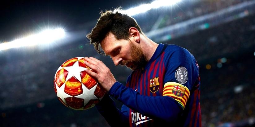Messi Using in a stadium