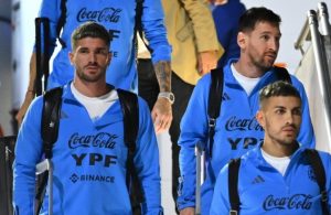 Argentina Fans Greet Messi