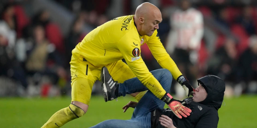 Goalkeeper Attacked by Fan